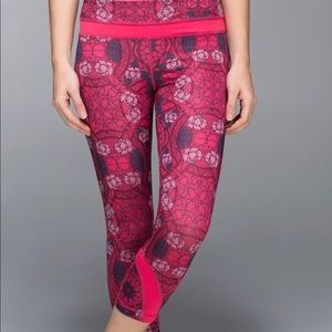 RARE Lululemon Run: Inspire Crop II Size 8